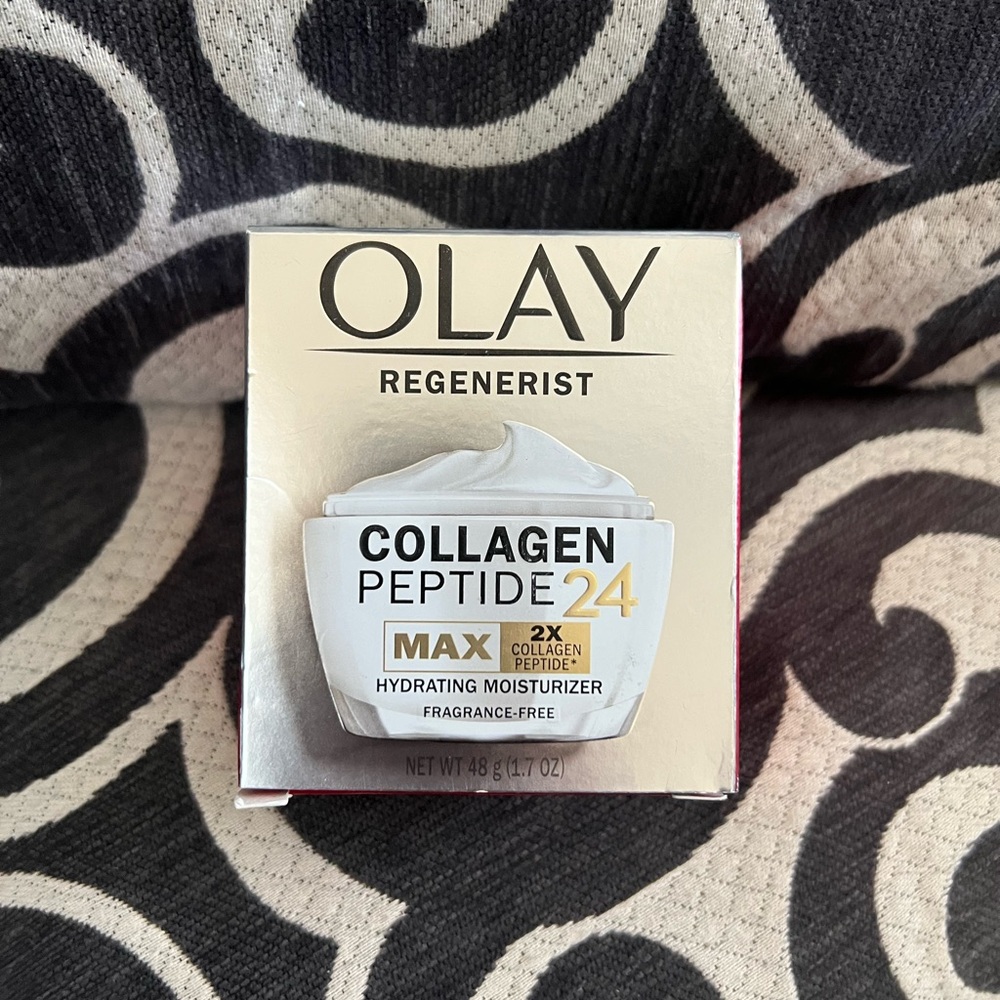 OLAY Regenerist Collagen Peptide 24 MAX Moisturizer - Cream and Black